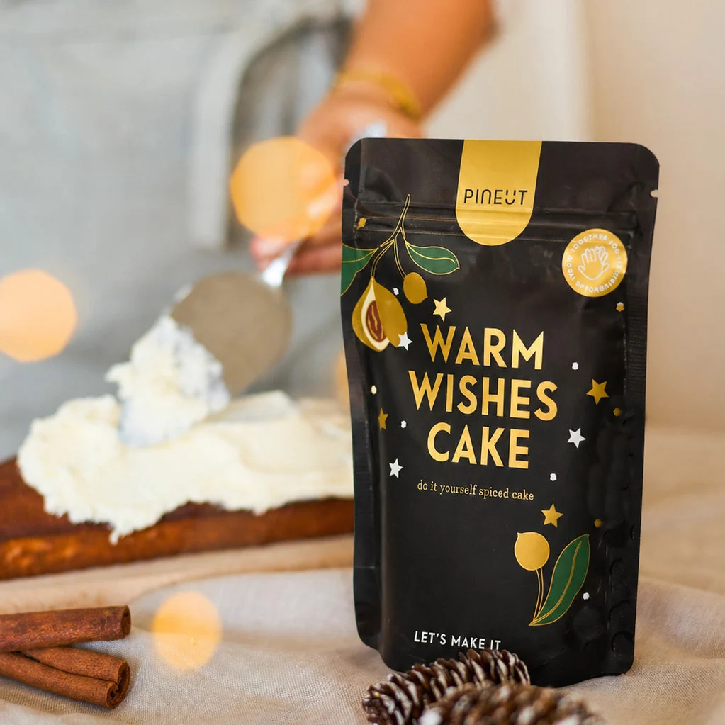 PIN611-Warm-Wishes-Cake-HR-1_967c7d2f-5c1b-498b-a317-f77b436901ca.jpg